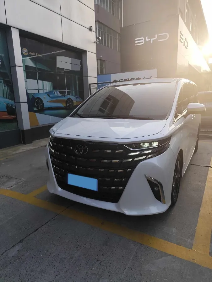2024 Toyota Alphard 2.5L 190HP L4 E-CVT Hybrid,autocango,china used car exporter,china ev exporter,chinese used car exporter,chinese used ev exporter