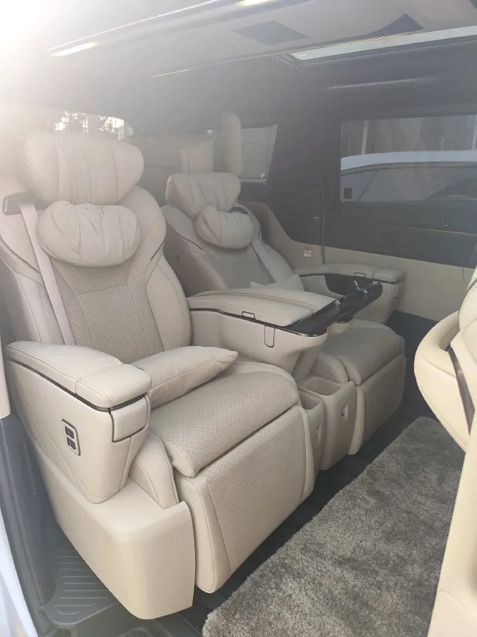 2024 Toyota Alphard 2.5L 190HP L4 E-CVT Hybrid,autocango,china used car exporter,china ev exporter,chinese used car exporter,chinese used ev exporter