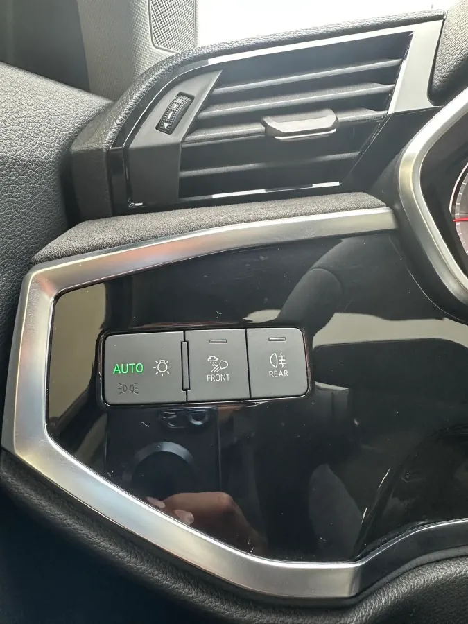 2023 Audi Q3 1.4T 150HP L4 7DCT,autocango,china used car exporter,china ev exporter,chinese used car exporter,chinese used ev exporter