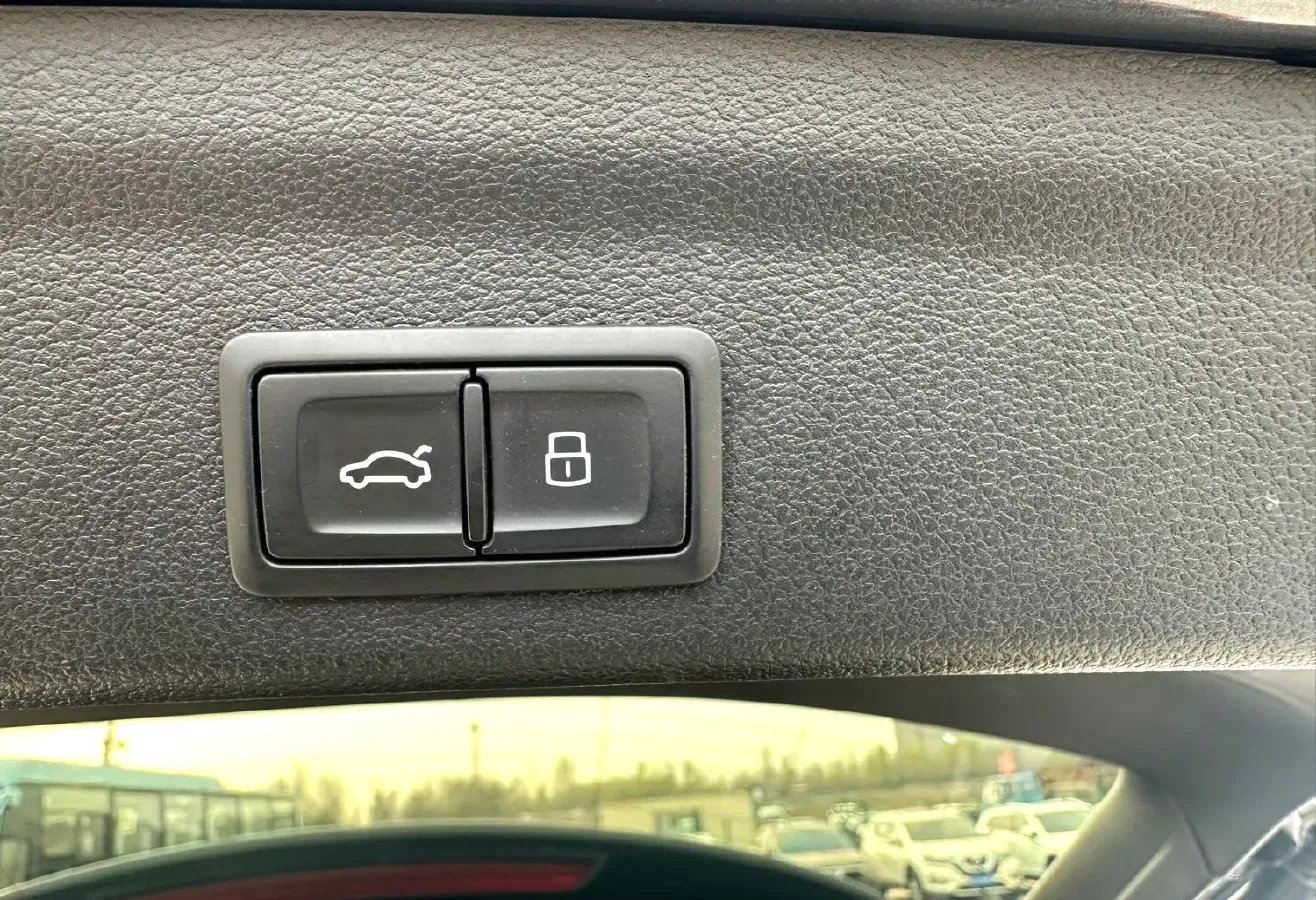 2023 Audi Q3 1.4T 150HP L4 7DCT,autocango,china used car exporter,china ev exporter,chinese used car exporter,chinese used ev exporter