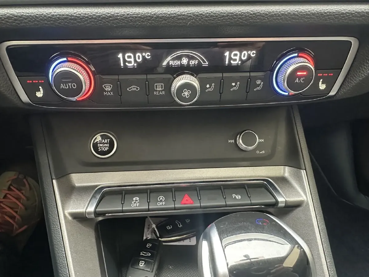 2023 Audi Q3 1.4T 150HP L4 7DCT,autocango,china used car exporter,china ev exporter,chinese used car exporter,chinese used ev exporter