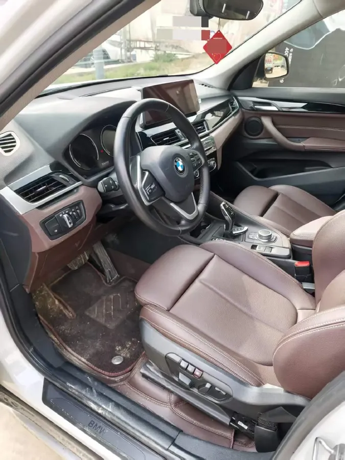 2022 BMW X1 2.0T 192HP L4 7DCT,autocango,china used car exporter,china ev exporter,chinese used car exporter,chinese used ev exporter