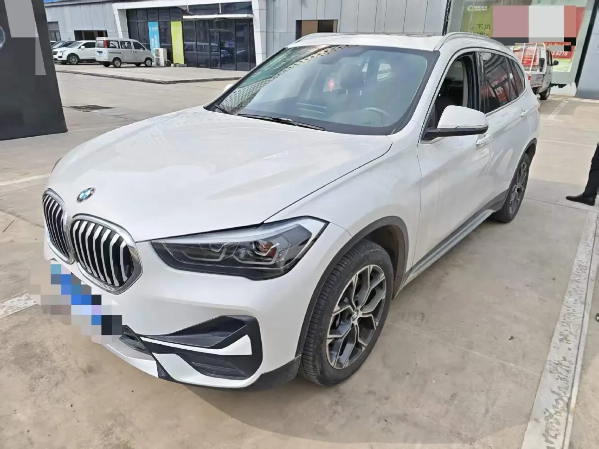 2022 BMW X1 2.0T 192HP L4 7DCT,autocango,china used car exporter,china ev exporter,chinese used car exporter,chinese used ev exporter