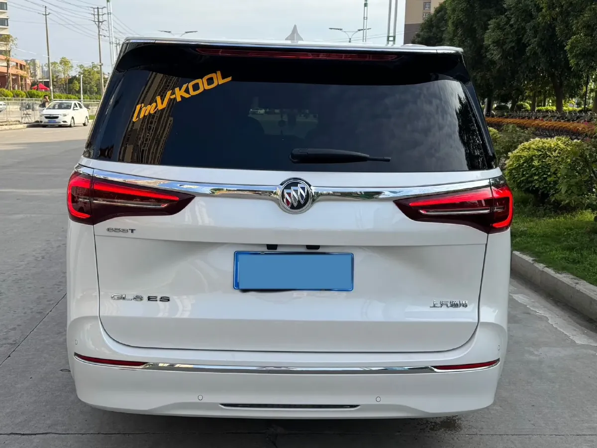 2022 Buick GL8 2.0T 237HP L4 9AT,autocango,china used car exporter,china ev exporter,chinese used car exporter,chinese used ev exporter