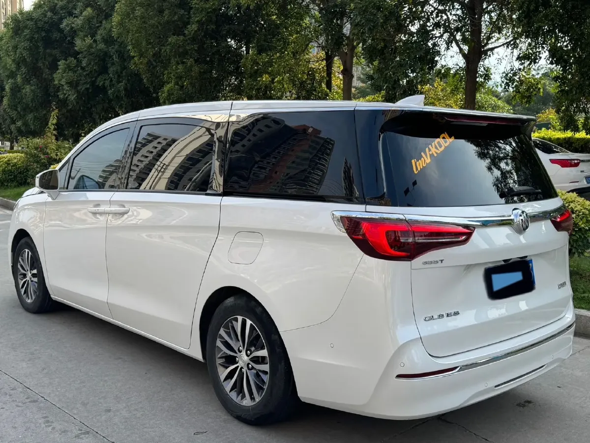 2022 Buick GL8 2.0T 237HP L4 9AT,autocango,china used car exporter,china ev exporter,chinese used car exporter,chinese used ev exporter