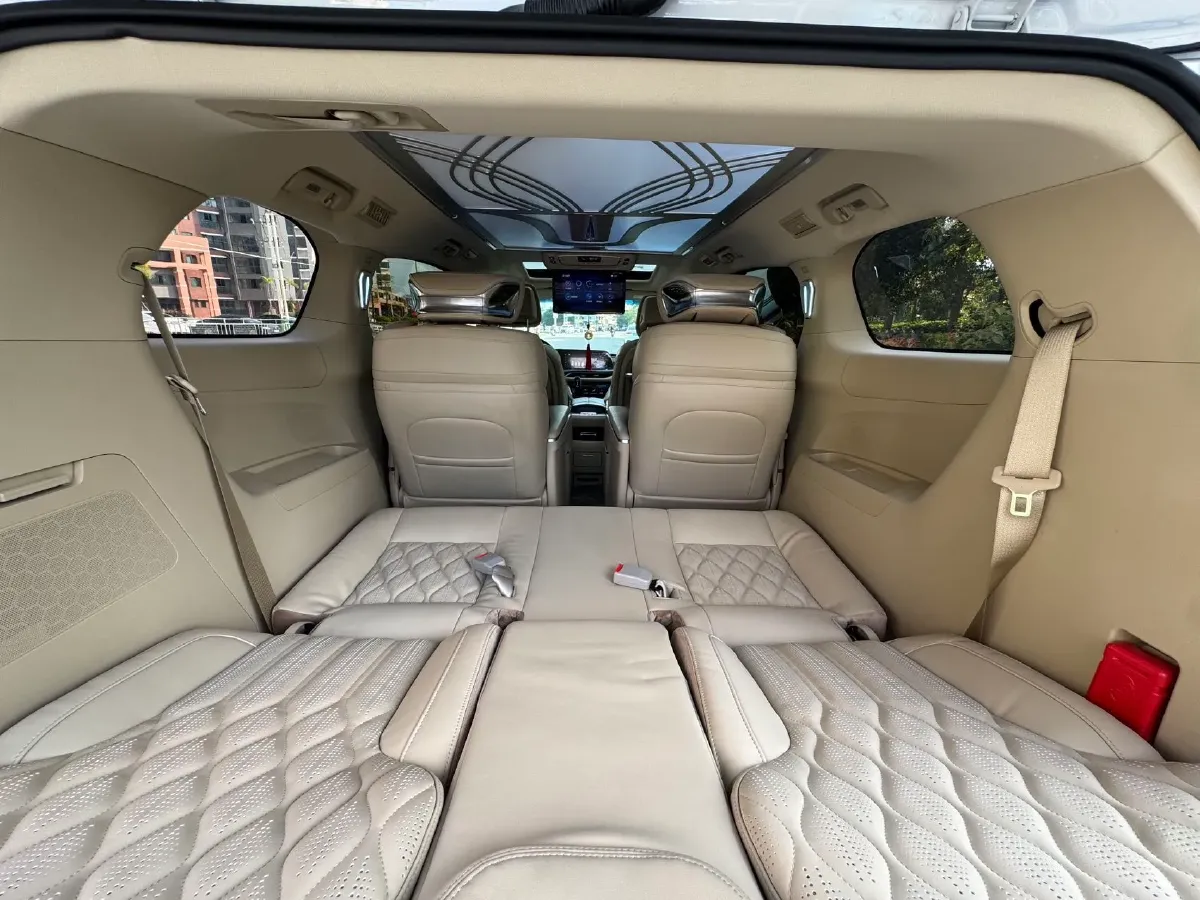 2022 Buick GL8 2.0T 237HP L4 9AT,autocango,china used car exporter,china ev exporter,chinese used car exporter,chinese used ev exporter