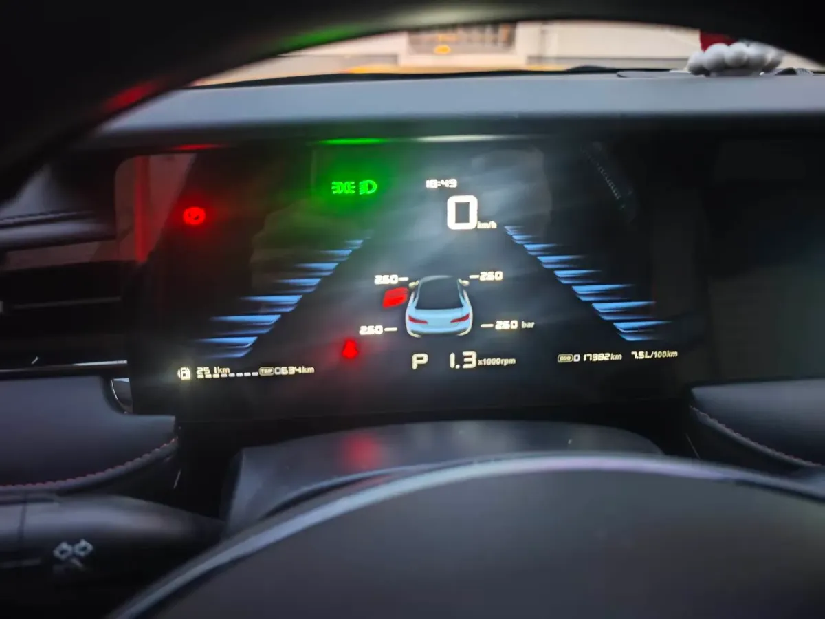 2023 Roewe i5 1.5L 129HP L4 CVT,autocango,china used car exporter,china ev exporter,chinese used car exporter,chinese used ev exporter