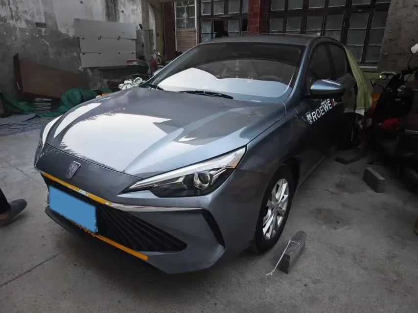 2023 Roewe i5 1.5L 129HP L4 CVT,autocango,china used car exporter,china ev exporter,chinese used car exporter,chinese used ev exporter