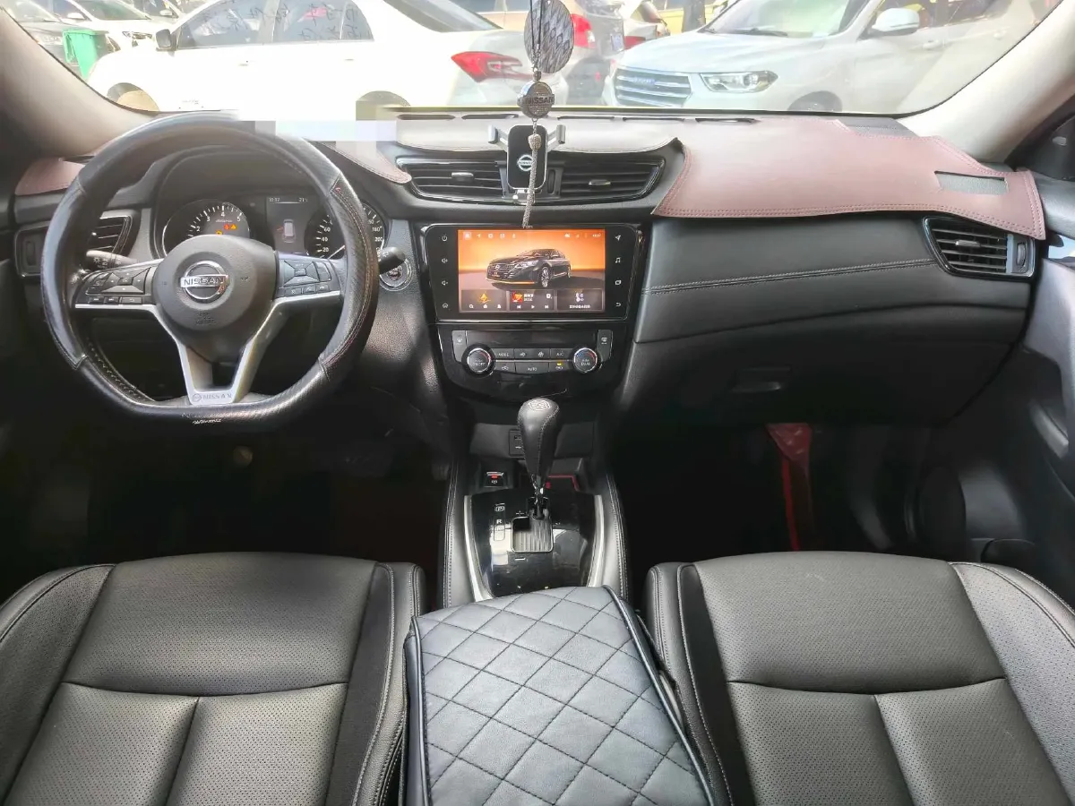 2021 Nissan X-Trail 2.0L 151HP L4 CVT,autocango,china used car exporter,china ev exporter,chinese used car exporter,chinese used ev exporter