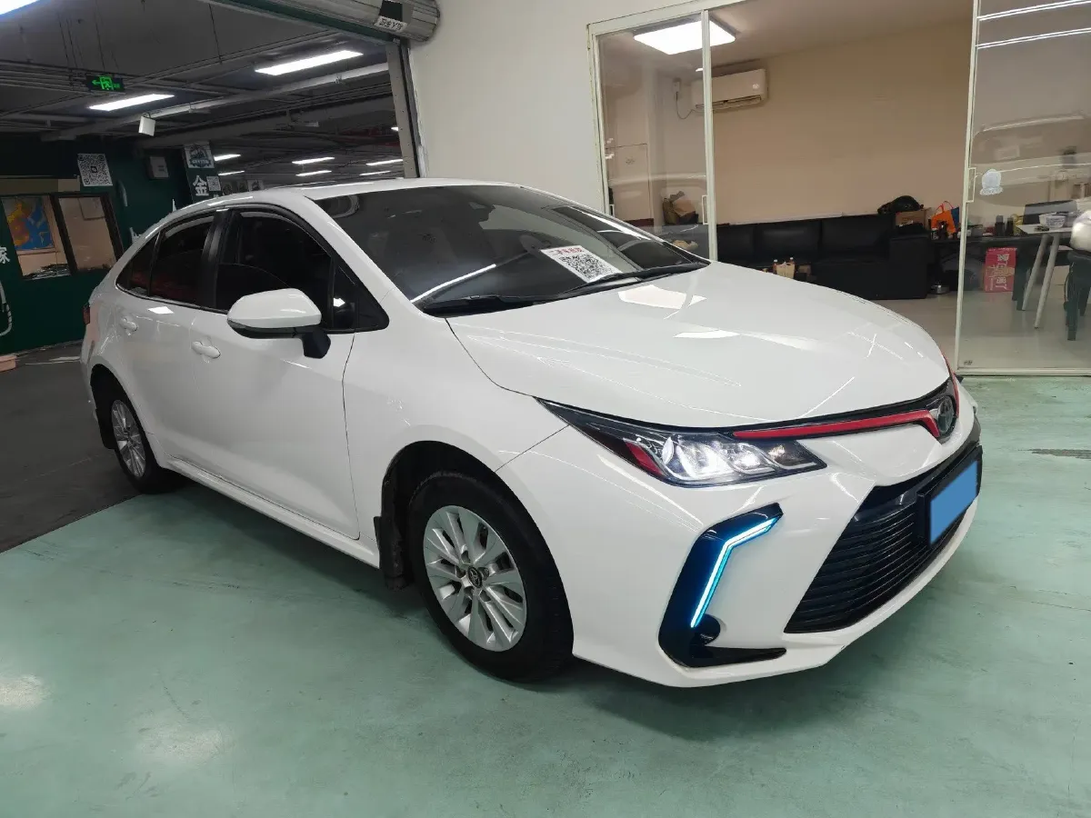 2021 Toyota Corolla 1.2T 116HP L4 CVT,autocango,china used car exporter,china ev exporter,chinese used car exporter,chinese used ev exporter