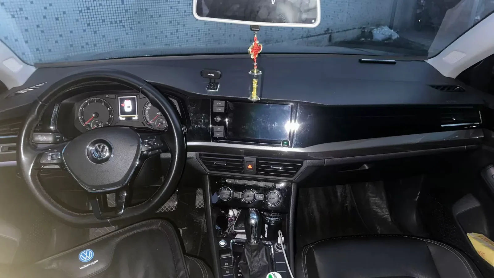 2019 Roewe RX5 MAX 2.0T 231HP L4 6DCT,autocango,china used car exporter,china ev exporter,chinese used car exporter,chinese used ev exporter