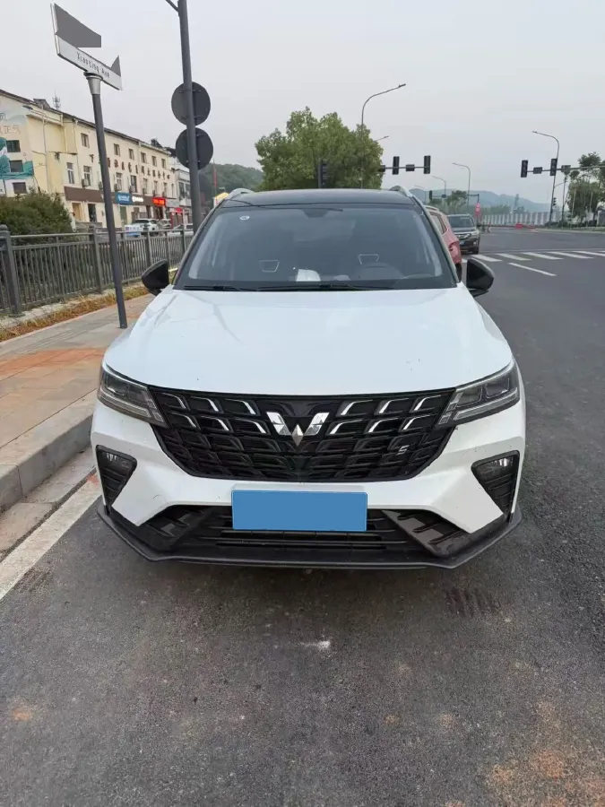 2022 WuLing XingChi 1.5T 147HP L4 CVT,autocango,china used car exporter,china ev exporter,chinese used car exporter,chinese used ev exporter