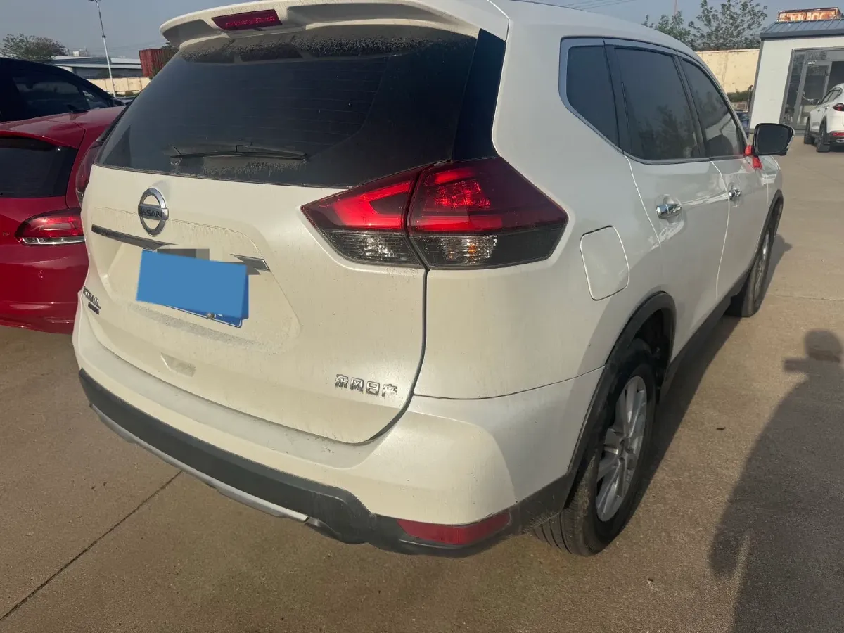 2022 Nissan X-Trail 2.0L 151HP L4 CVT,autocango,china used car exporter,china ev exporter,chinese used car exporter,chinese used ev exporter