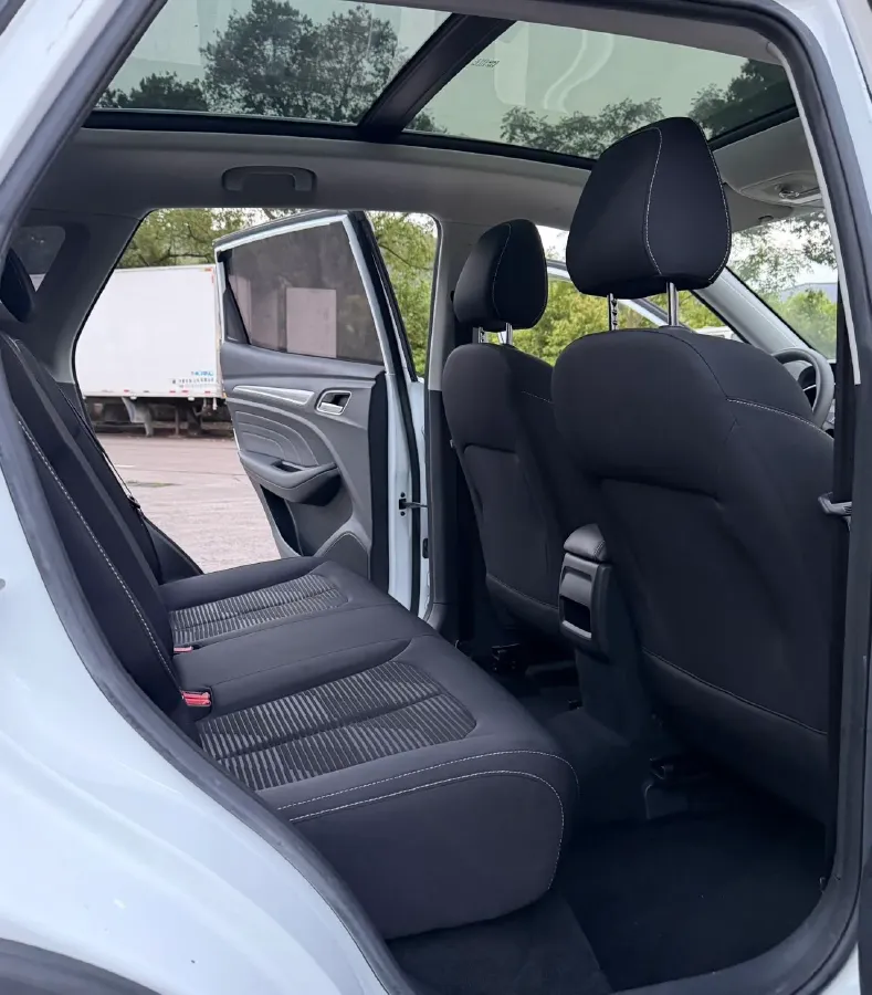 2020 Roewe RX3 1.6L 125HP L4 CVT,autocango,china used car exporter,china ev exporter,chinese used car exporter,chinese used ev exporter