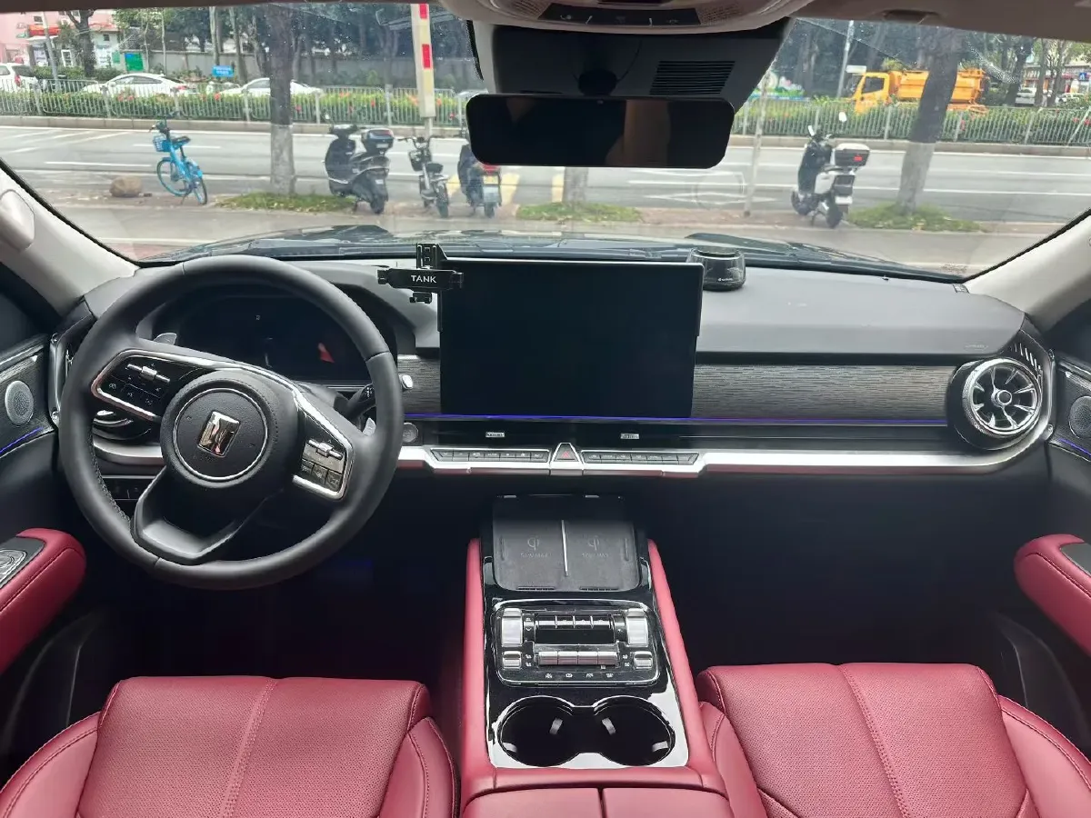 2026 Tank 400 2.0T 252HP L4 9AT PHEV,autocango,china used car exporter,china ev exporter,chinese used car exporter,chinese used ev exporter