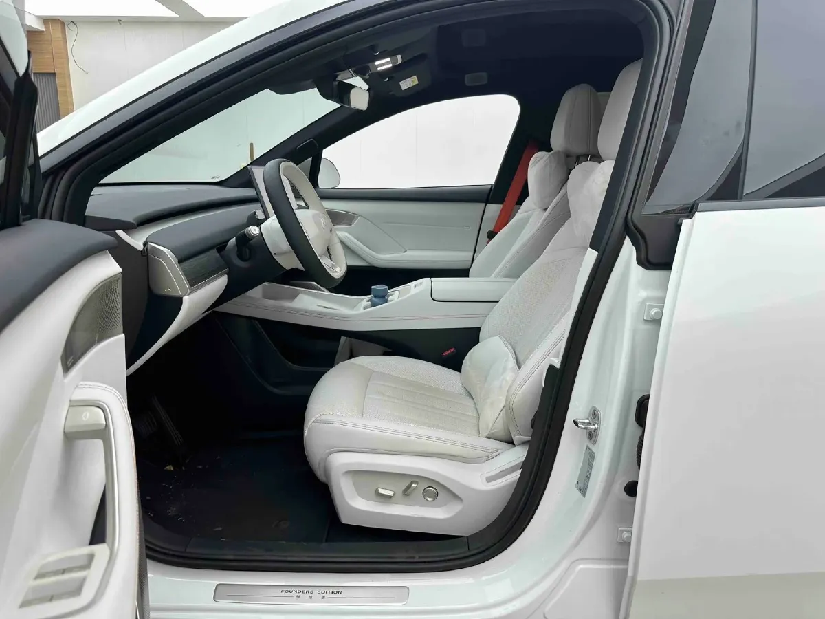 2024 ONVO L60 BEV 60KWH,autocango,china used car exporter,china ev exporter,chinese used car exporter,chinese used ev exporter