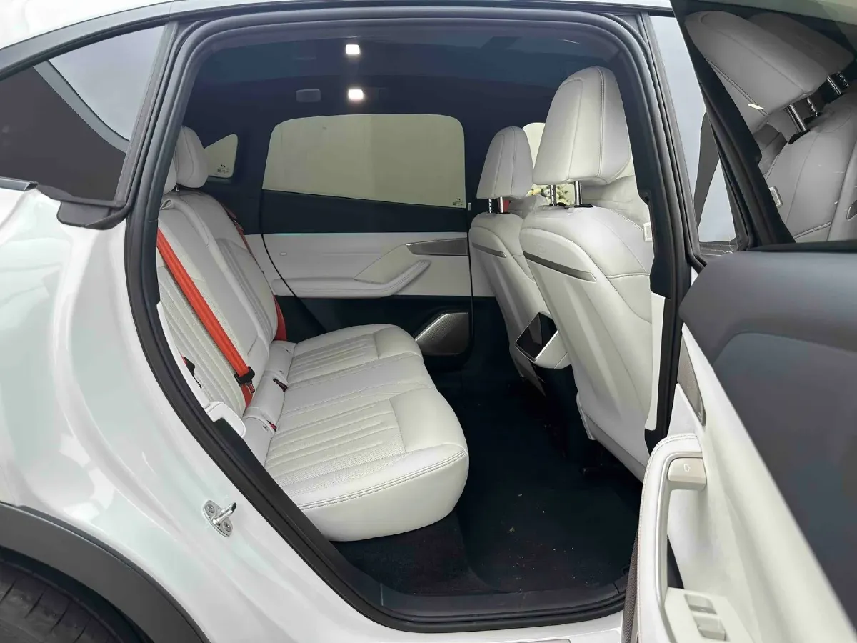 2024 ONVO L60 BEV 60KWH,autocango,china used car exporter,china ev exporter,chinese used car exporter,chinese used ev exporter