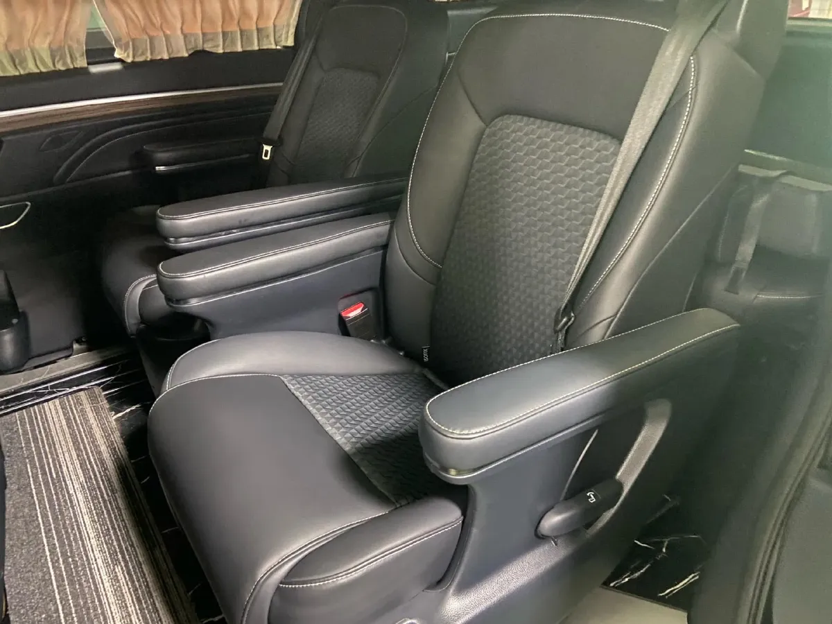 2021 GAC Trumpchi M8 2.0T 252HP L4 8AT,autocango,china used car exporter,china ev exporter,chinese used car exporter,chinese used ev exporter