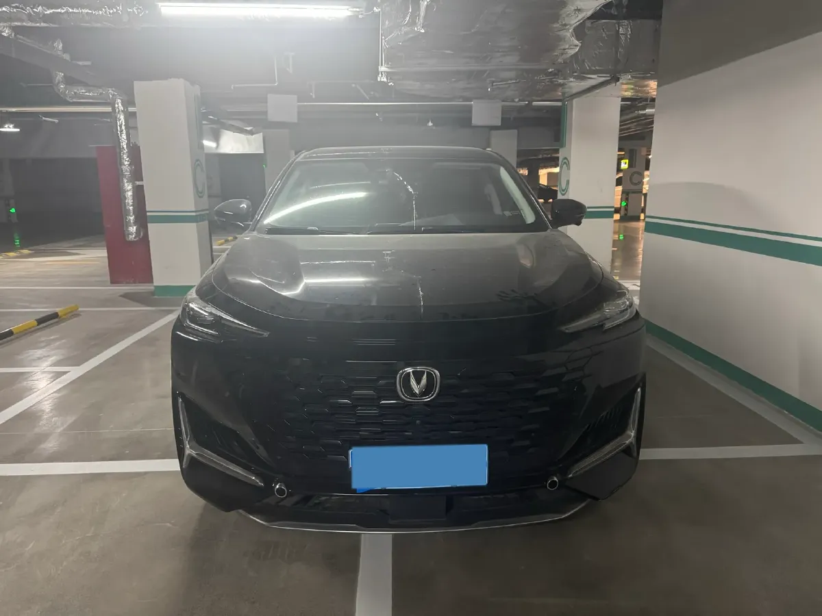 2021 ChangAn UNI-K 2.0T 233HP L4 8AT,autocango,china used car exporter,china ev exporter,chinese used car exporter,chinese used ev exporter