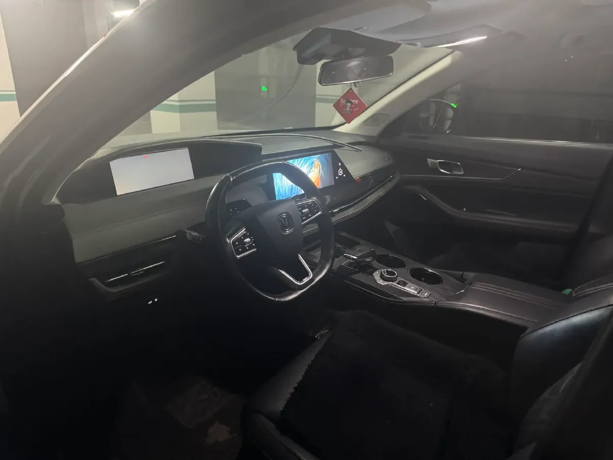 2021 ChangAn UNI-K 2.0T 233HP L4 8AT,autocango,china used car exporter,china ev exporter,chinese used car exporter,chinese used ev exporter