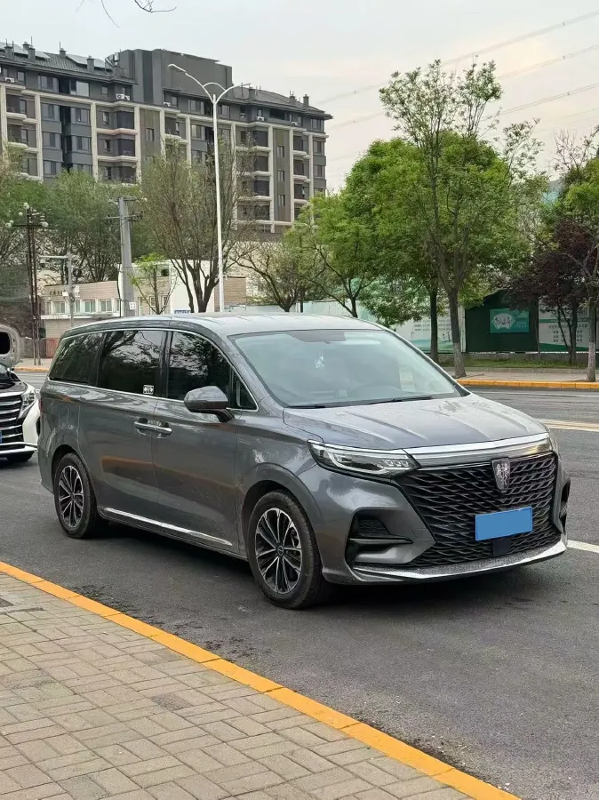 2022 Roewe iMAX8 2.0T 234HP L4 8AT,autocango,china used car exporter,china ev exporter,chinese used car exporter,chinese used ev exporter