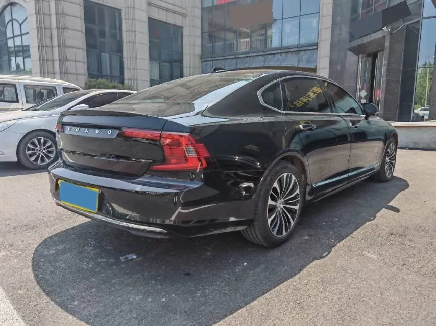 2023 Volvo S90 2.0T 250HP L4 8AT,autocango,china used car exporter,china ev exporter,chinese used car exporter,chinese used ev exporter