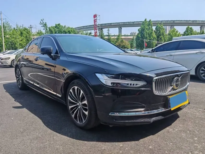 2023 Volvo S90 2.0T 250HP L4 8AT,autocango,china used car exporter,china ev exporter,chinese used car exporter,chinese used ev exporter