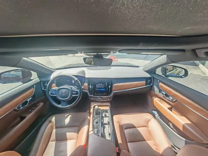 2023 Volvo S90 2.0T 250HP L4 8AT,autocango,china used car exporter,china ev exporter,chinese used car exporter,chinese used ev exporter