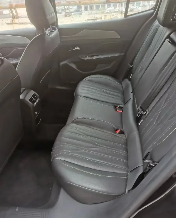 2023 Peugeot 408X 1.6T 175HP L4 8AT,autocango,china used car exporter,china ev exporter,chinese used car exporter,chinese used ev exporter