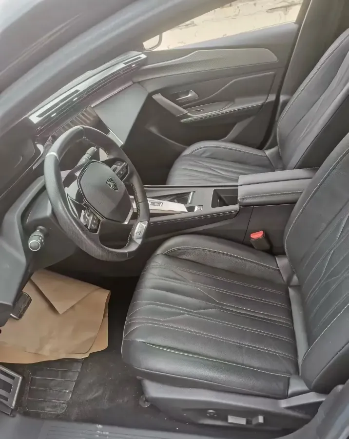 2023 Peugeot 408X 1.6T 175HP L4 8AT,autocango,china used car exporter,china ev exporter,chinese used car exporter,chinese used ev exporter