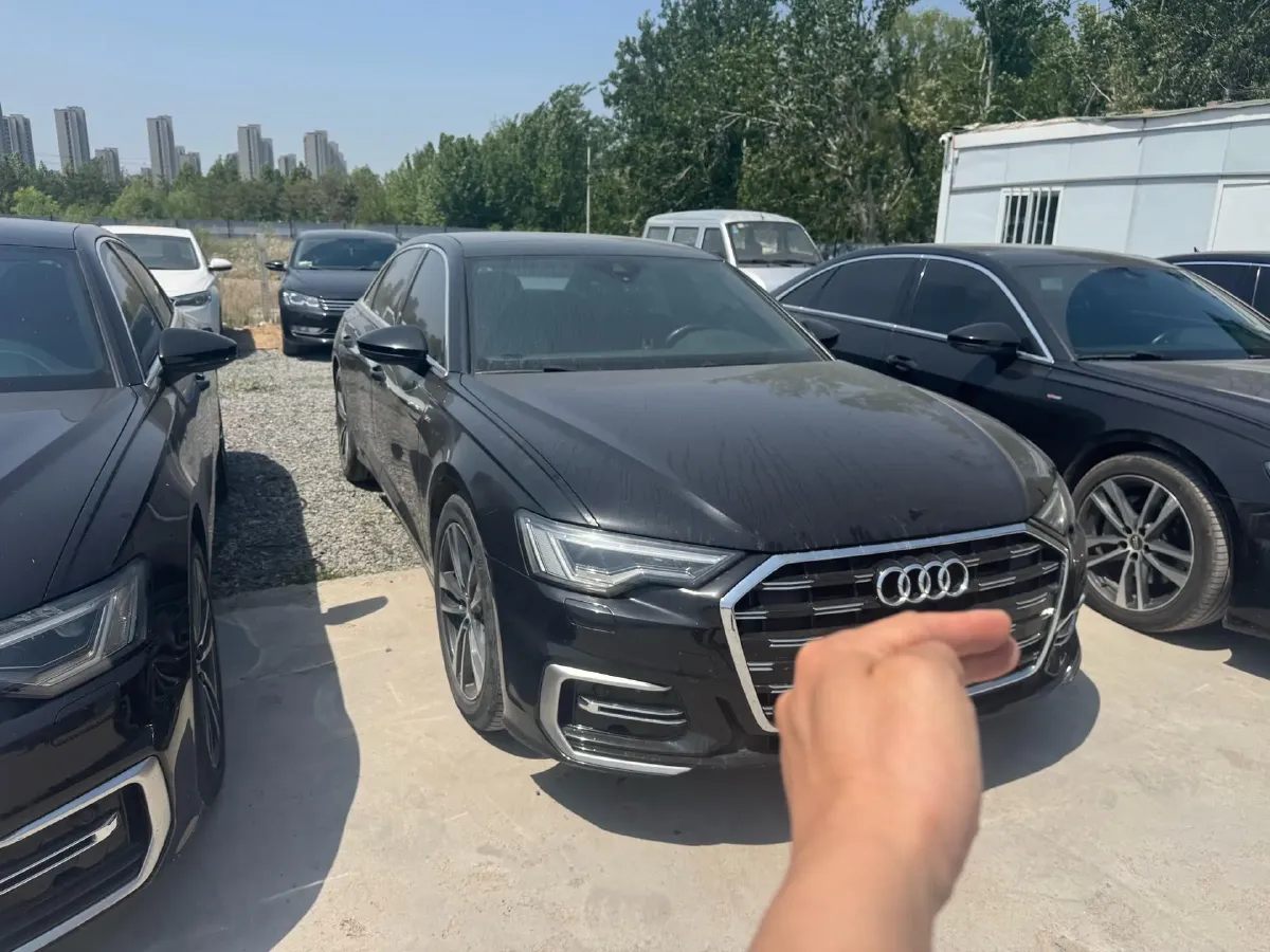 2023 Audi A6L 2.0T 190HP L4 7DCT,autocango,china used car exporter,china ev exporter,chinese used car exporter,chinese used ev exporter