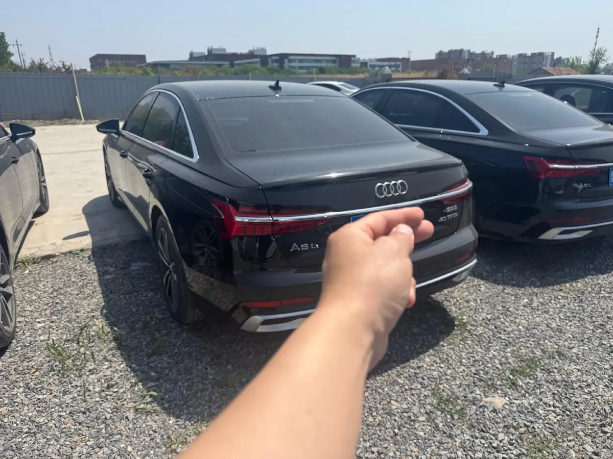 2023 Audi A6L 2.0T 190HP L4 7DCT,autocango,china used car exporter,china ev exporter,chinese used car exporter,chinese used ev exporter