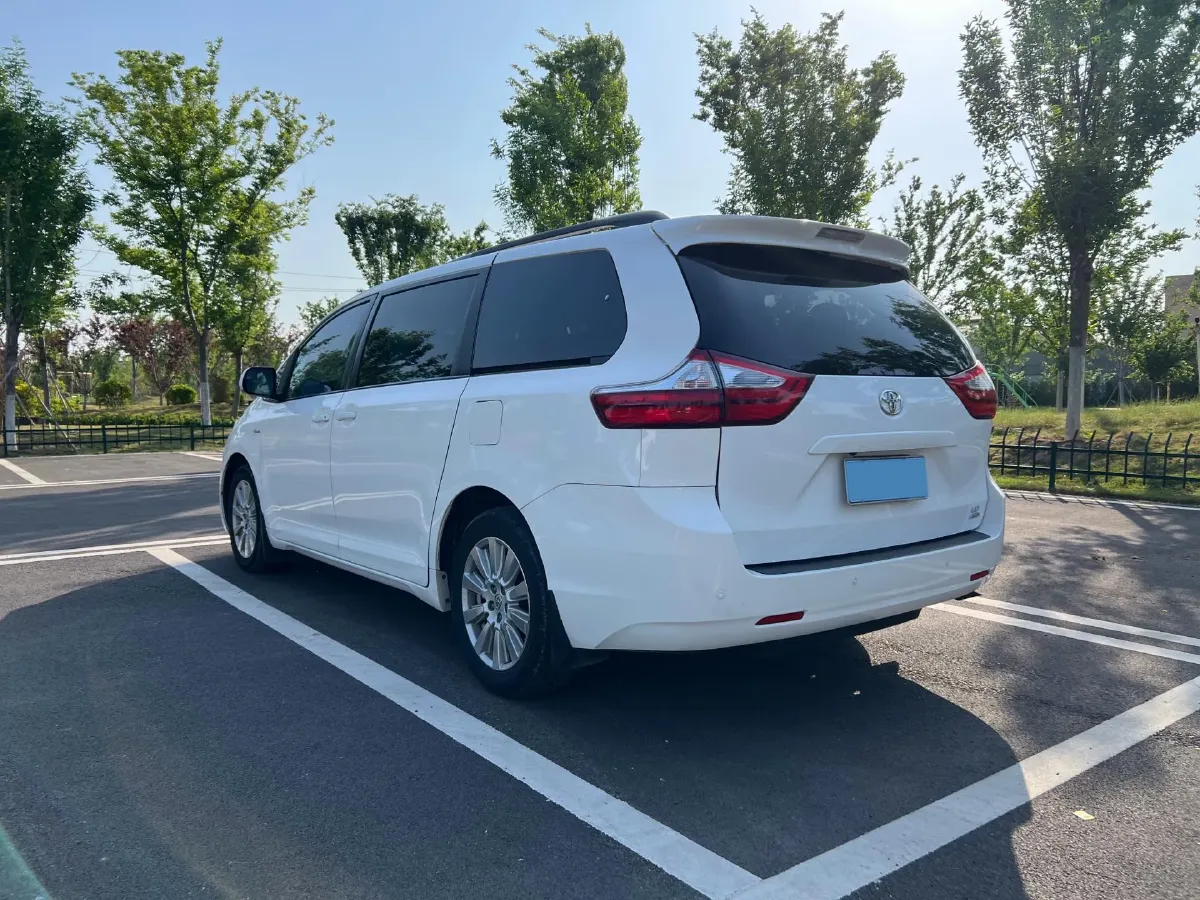 2017 Foton Sauvana 2.8T 177HP L4 6AT,autocango,china used car exporter,china ev exporter,chinese used car exporter,chinese used ev exporter