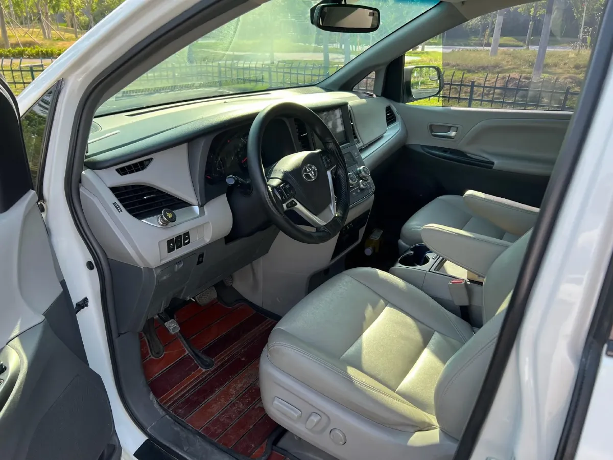 2017 Foton Sauvana 2.8T 177HP L4 6AT,autocango,china used car exporter,china ev exporter,chinese used car exporter,chinese used ev exporter