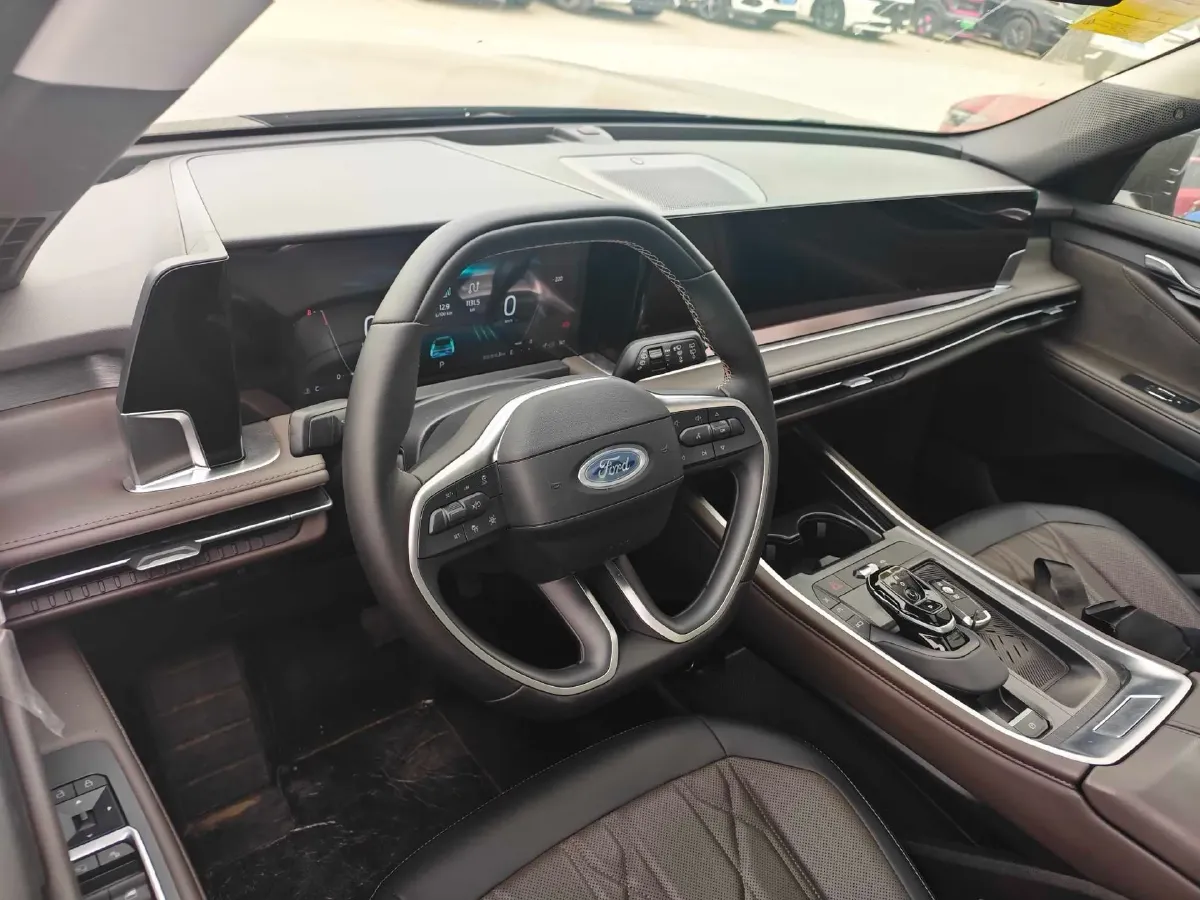 2025 Ford Edge 2.0T 252HP L4 8AT,autocango,china used car exporter,china ev exporter,chinese used car exporter,chinese used ev exporter