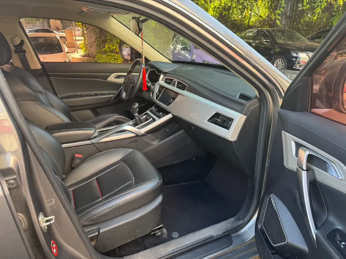 2018 Geely Azkarra 2.0L 141HP L4 6MT,autocango,china used car exporter,china ev exporter,chinese used car exporter,chinese used ev exporter