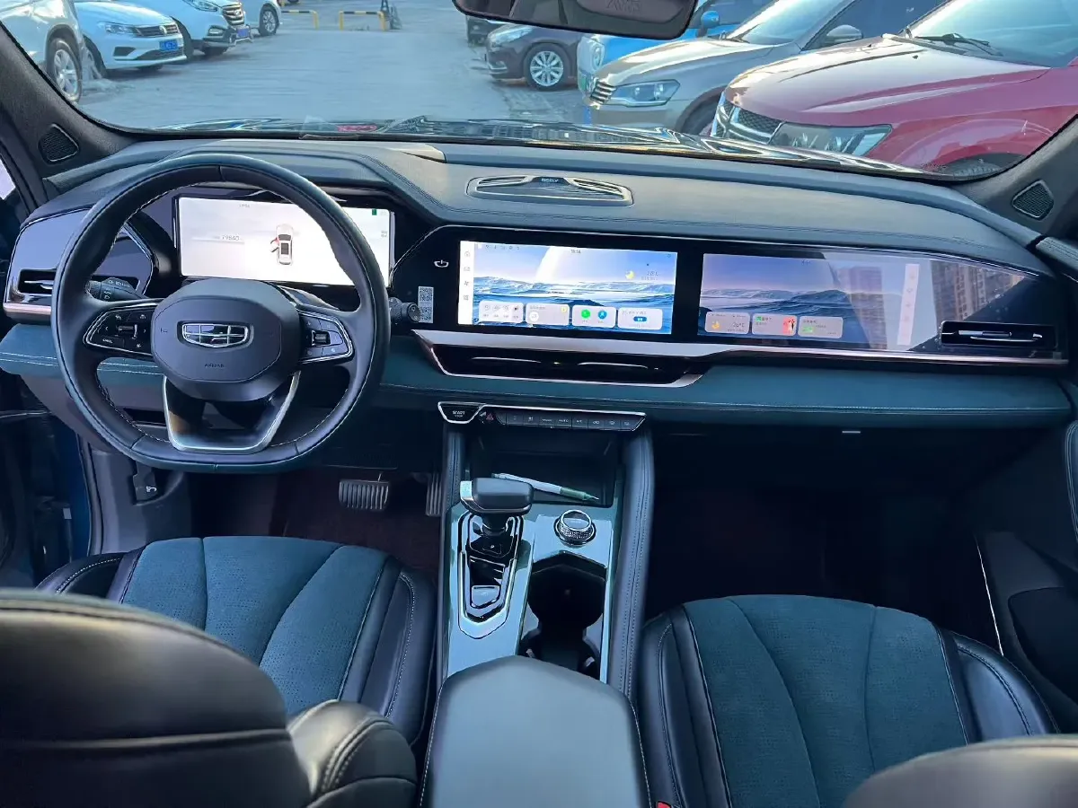 2021 Geely Monjaro 2.0T 218HP L4 7DCT,autocango,china used car exporter,china ev exporter,chinese used car exporter,chinese used ev exporter