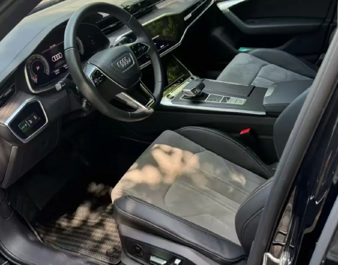 2024 Audi A6L 2.0T 245HP L4 7DCT,autocango,china used car exporter,china ev exporter,chinese used car exporter,chinese used ev exporter