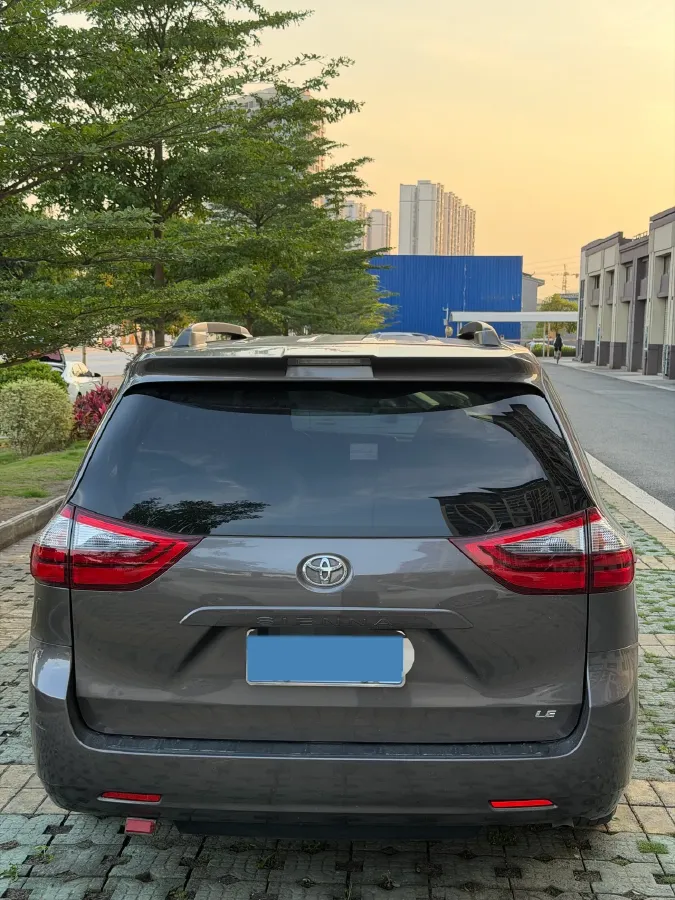 2019 Toyota Camry 2.0L 178HP L4 CVT,autocango,china used car exporter,china ev exporter,chinese used car exporter,chinese used ev exporter