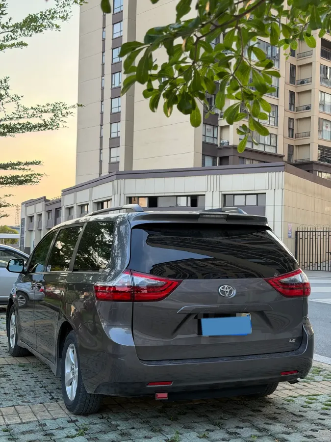 2019 Toyota Camry 2.0L 178HP L4 CVT,autocango,china used car exporter,china ev exporter,chinese used car exporter,chinese used ev exporter