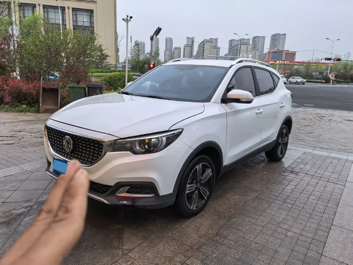 2017 MG ZS 1.5L 120HP L4 5MT,autocango,china used car exporter,china ev exporter,chinese used car exporter,chinese used ev exporter