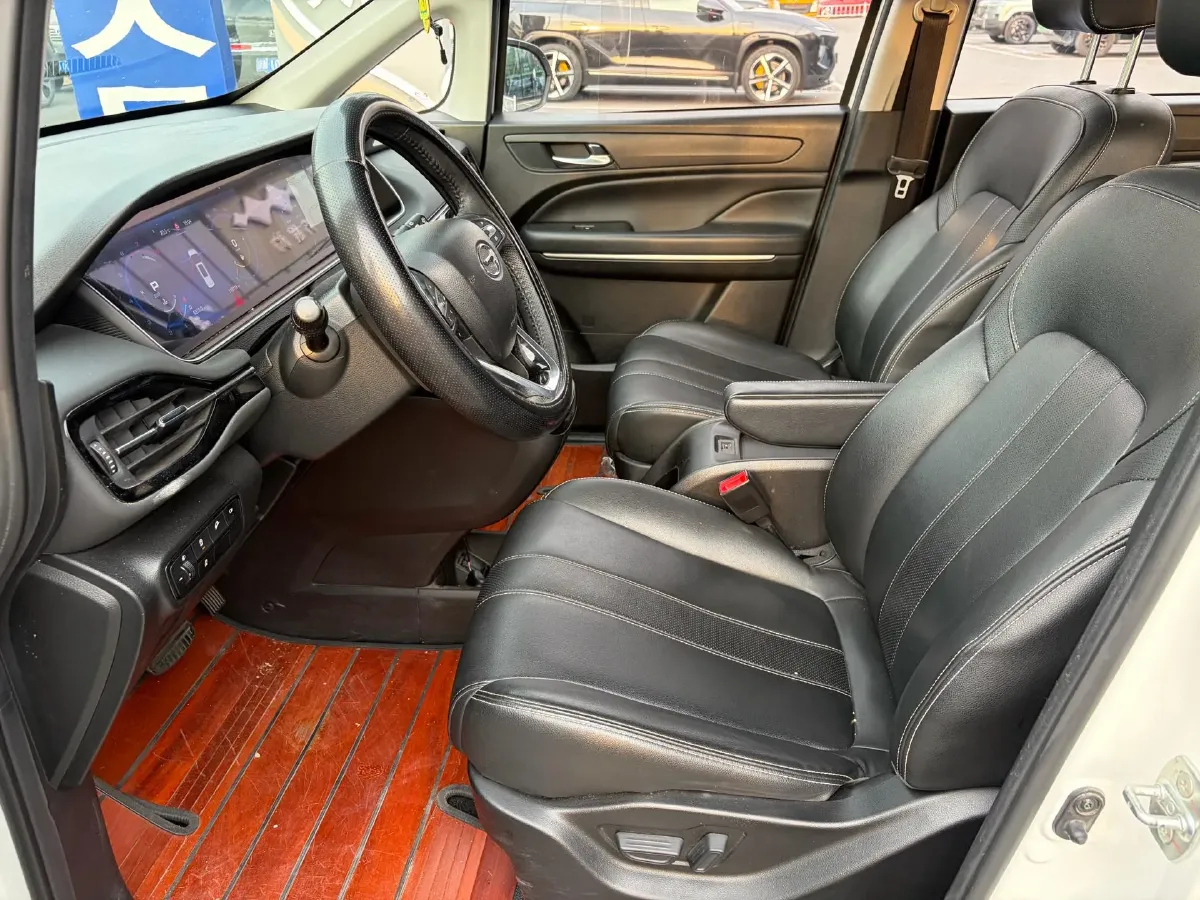 2021 GAC Trumpchi M6 1.5T 169HP L4 7DCT,autocango,china used car exporter,china ev exporter,chinese used car exporter,chinese used ev exporter