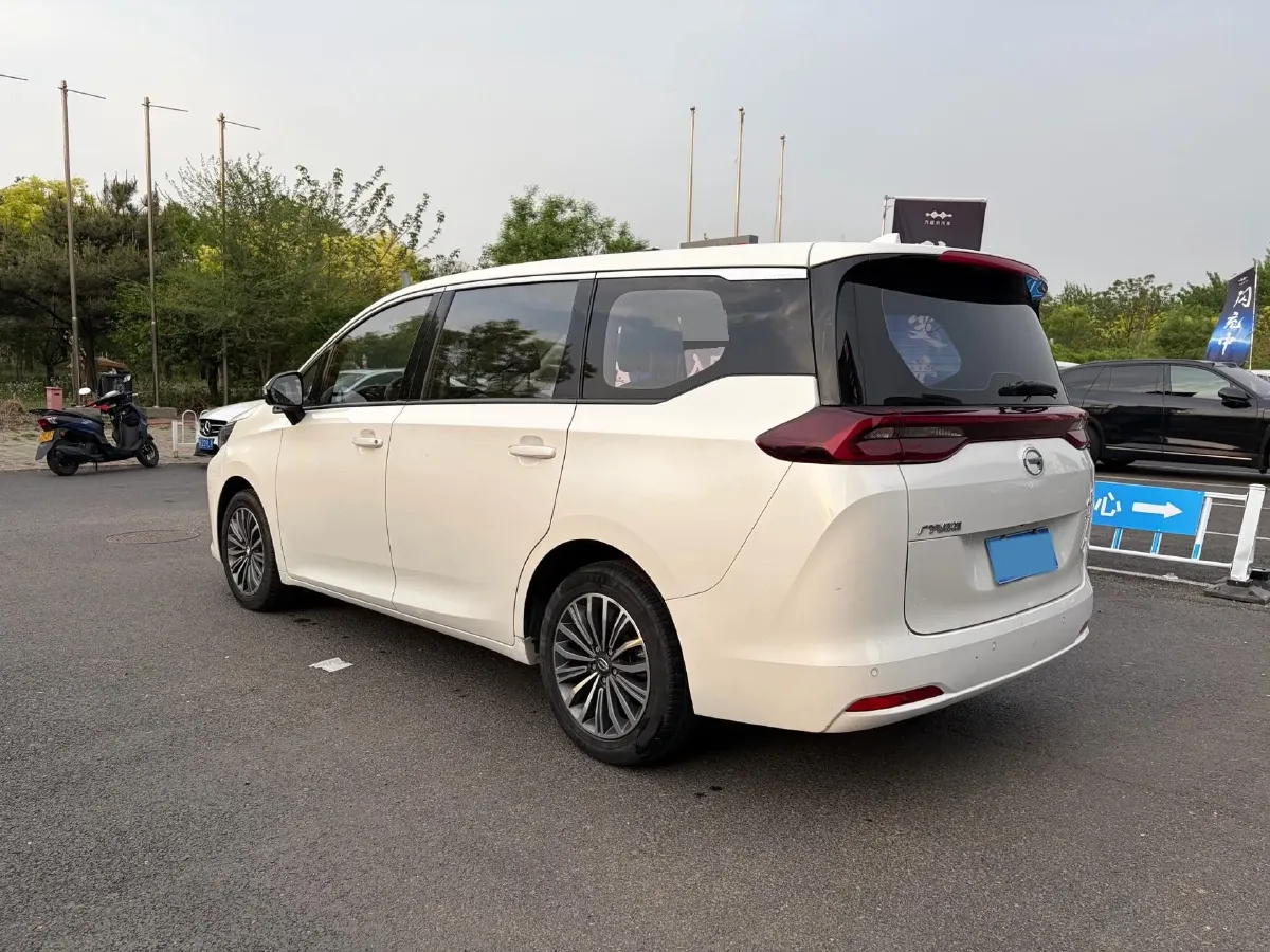 2021 GAC Trumpchi M6 1.5T 169HP L4 7DCT,autocango,china used car exporter,china ev exporter,chinese used car exporter,chinese used ev exporter
