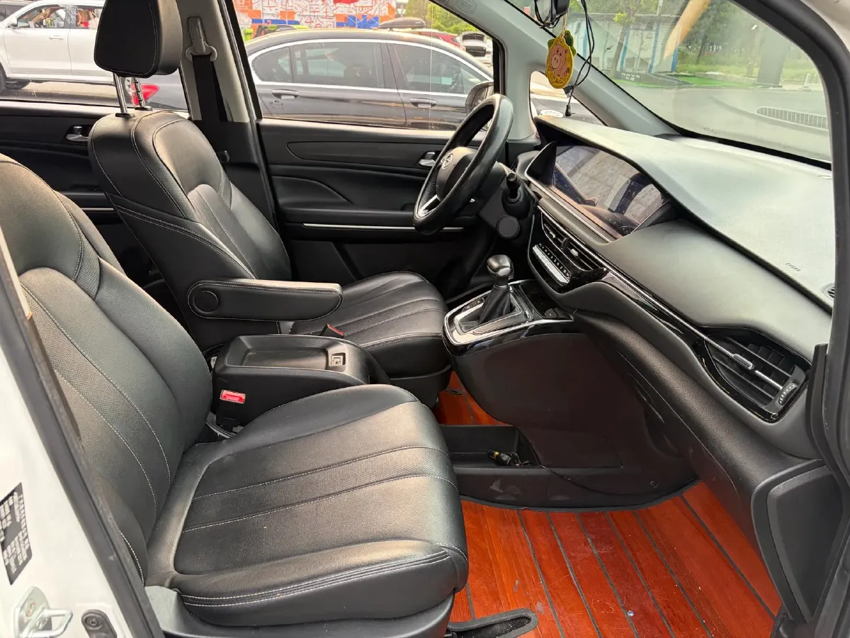 2021 GAC Trumpchi M6 1.5T 169HP L4 7DCT,autocango,china used car exporter,china ev exporter,chinese used car exporter,chinese used ev exporter