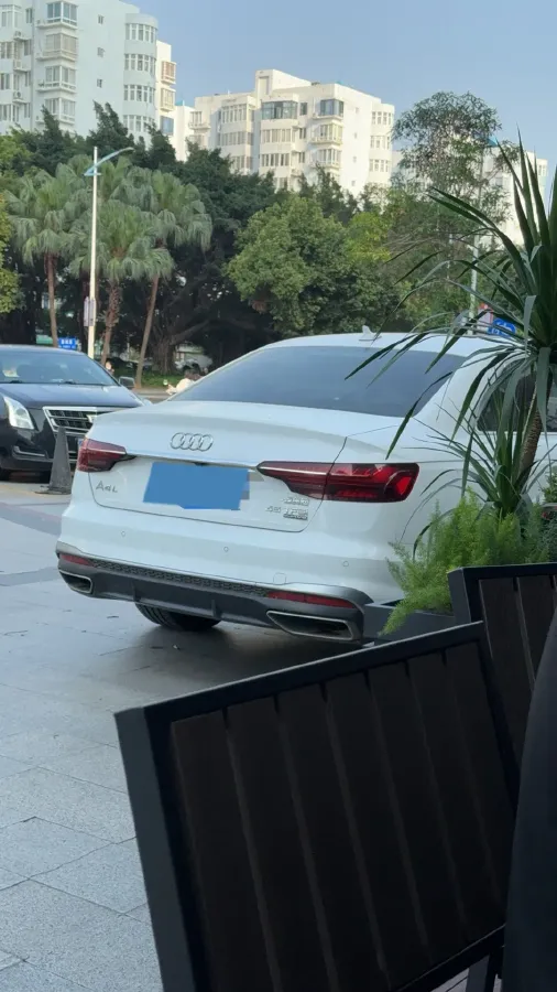 2020 Audi A4L 2.0T 190HP L4 7DCT,autocango,china used car exporter,china ev exporter,chinese used car exporter,chinese used ev exporter