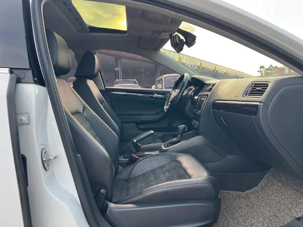 2017 Volkswagen Sagitar 1.4T 150HP L4 7DCT,autocango,china used car exporter,china ev exporter,chinese used car exporter,chinese used ev exporter