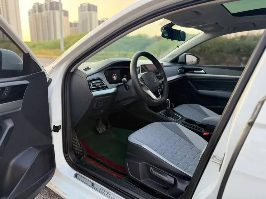 2023 Volkswagen Lavida 1.4T 150HP L4 7DCT,autocango,china used car exporter,china ev exporter,chinese used car exporter,chinese used ev exporter