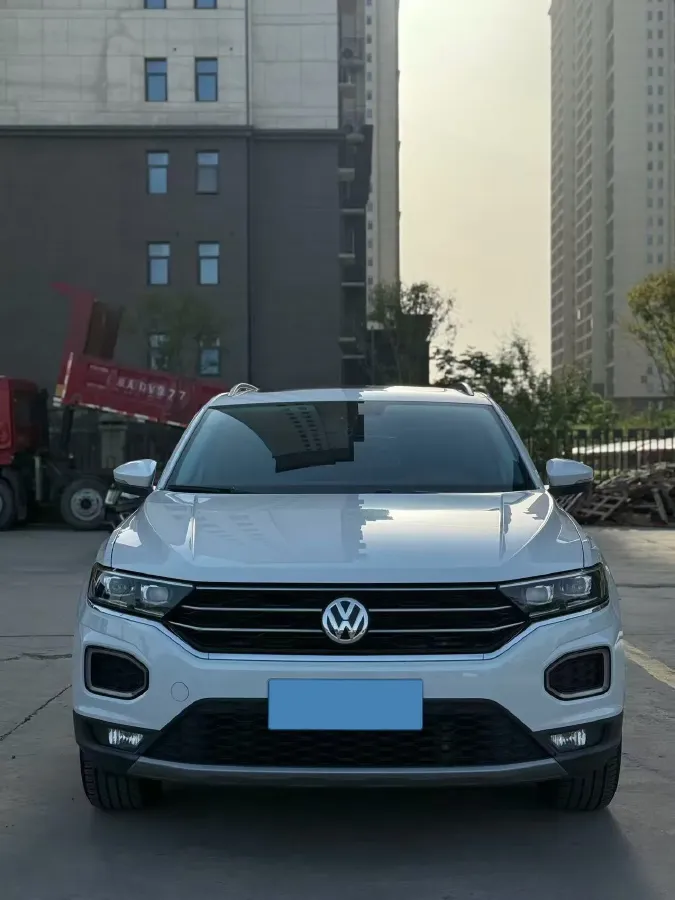 2020 Volkswagen T-Roc 1.4T 150HP L4 7DCT,autocango,china used car exporter,china ev exporter,chinese used car exporter,chinese used ev exporter