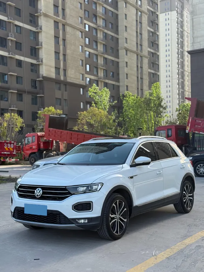 2020 Volkswagen T-Roc 1.4T 150HP L4 7DCT,autocango,china used car exporter,china ev exporter,chinese used car exporter,chinese used ev exporter