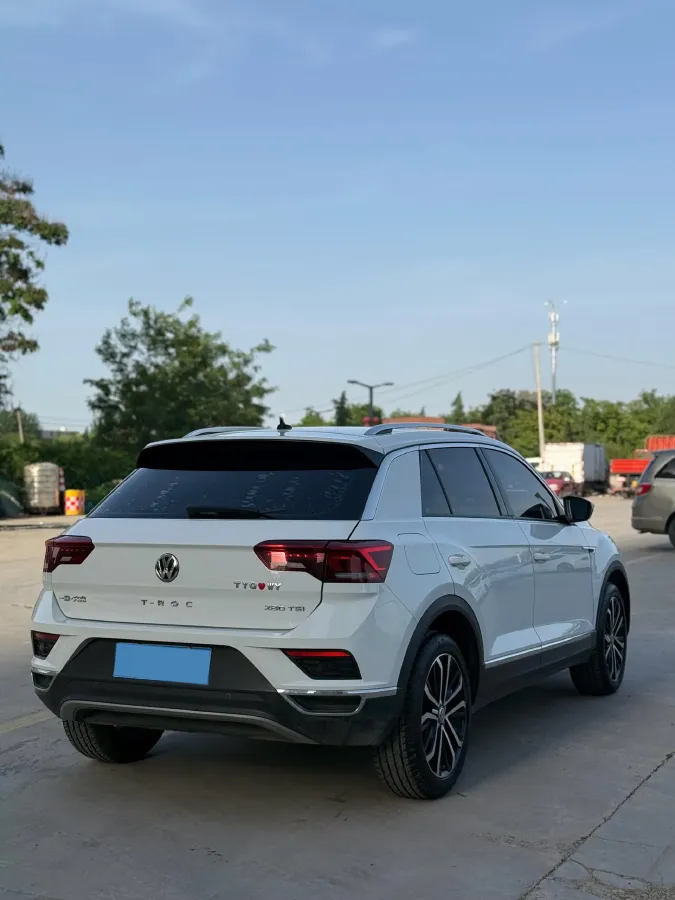2020 Volkswagen T-Roc 1.4T 150HP L4 7DCT,autocango,china used car exporter,china ev exporter,chinese used car exporter,chinese used ev exporter